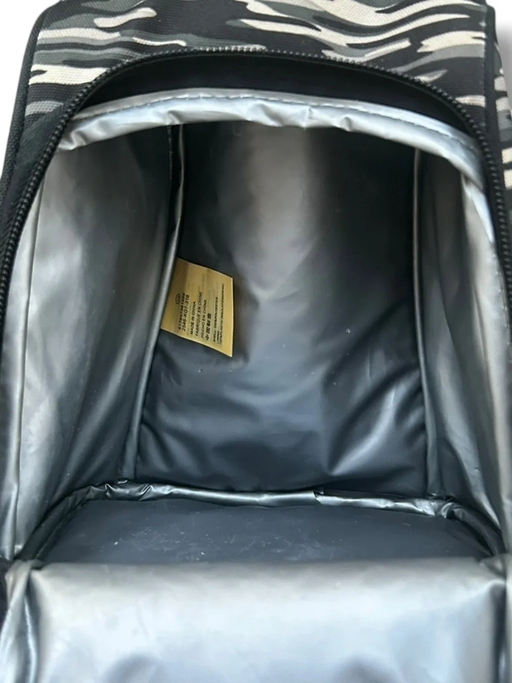 Nike Camo Insulated Bag with Top Handle
